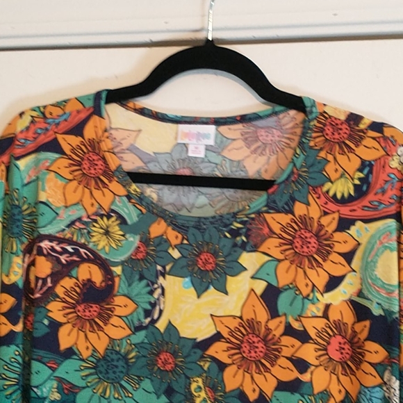 Lularoe Irma Top - Picture 5 of 5